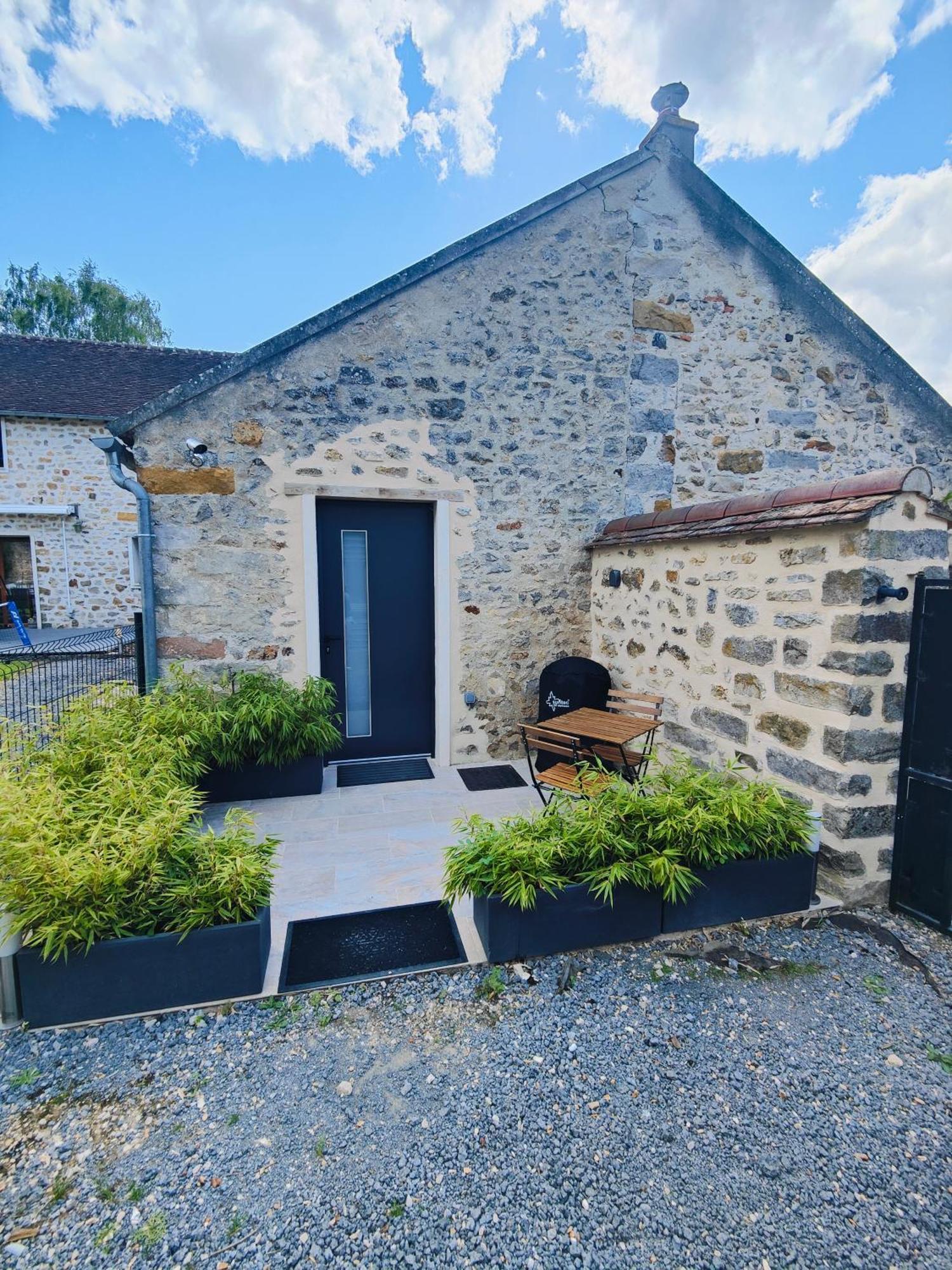 Maisonette Proche De Fontainebleau Ville-Saint-Jacques Eksteriør bilde